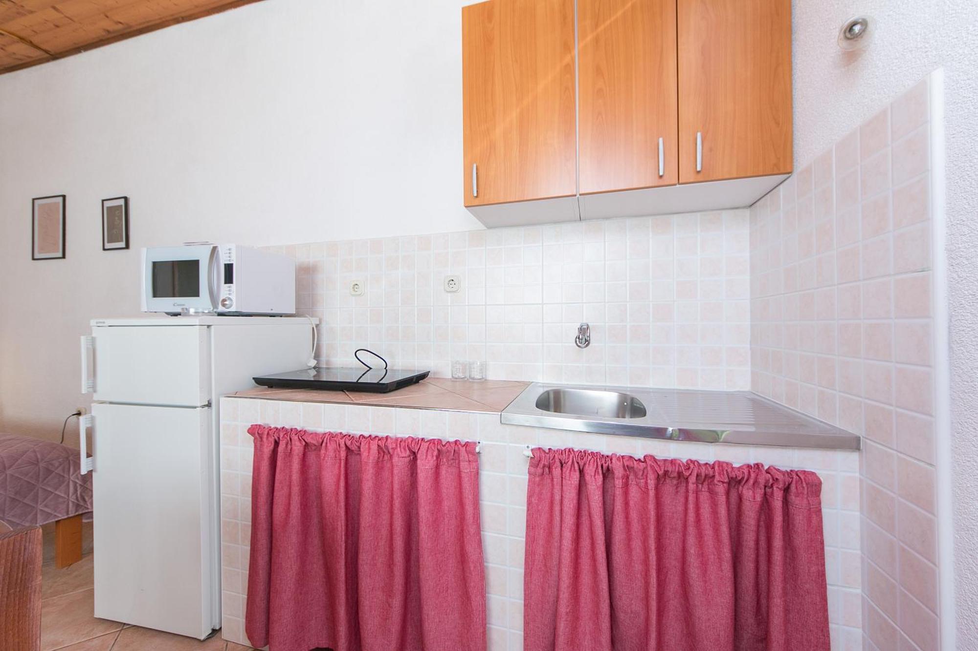 Apartments By The Sea Zivogosce - Blato, Makarska - 1057 Blato  Rom bilde