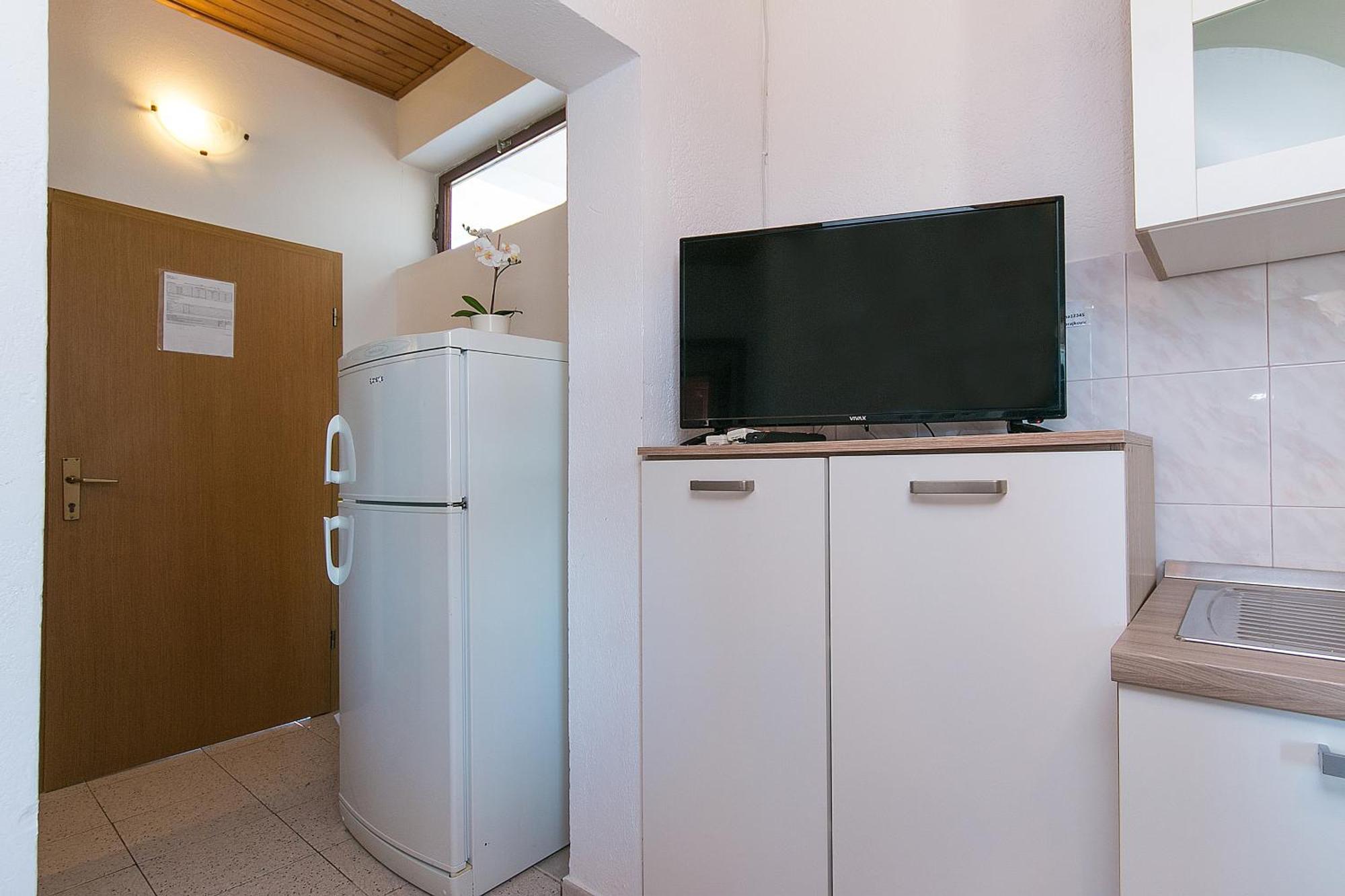 Apartments By The Sea Zivogosce - Blato, Makarska - 1057 Blato  Rom bilde
