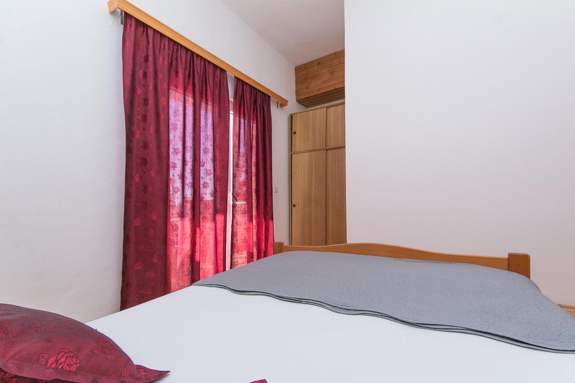 Apartments By The Sea Zivogosce - Blato, Makarska - 1057 Blato  Rom bilde